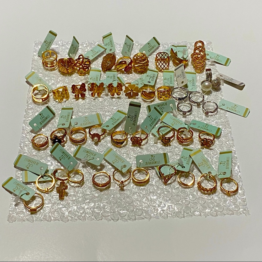 Lot of 42 pieces of fashion jewelry rings by Brazilian artist Jo Baramili